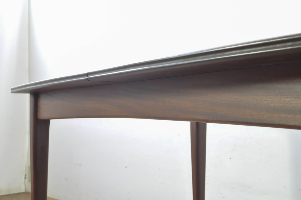イギリスビンテージ　天板チーク無垢材　緩やかにカーブしたフォルムが美しいダイニングテーブル(4人掛け、6人掛け、8人掛け、エクステンションテーブル、拡張式テーブル、食卓、ヴィンテージ、英国)(R-065826)