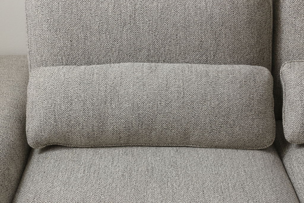 中古　展示美品　2019年8月購入　エスティック　フォルマックス(formax)　パンナ(PANNA)　フェザー　ナチュラルな空間づくりにおすすめの2P片肘ソファ(右)+片肘ロングシートソファ(左)セット(二人掛けソファ、カウチソファ、ロングソファ)(定価約86万8千円)(R-056023)