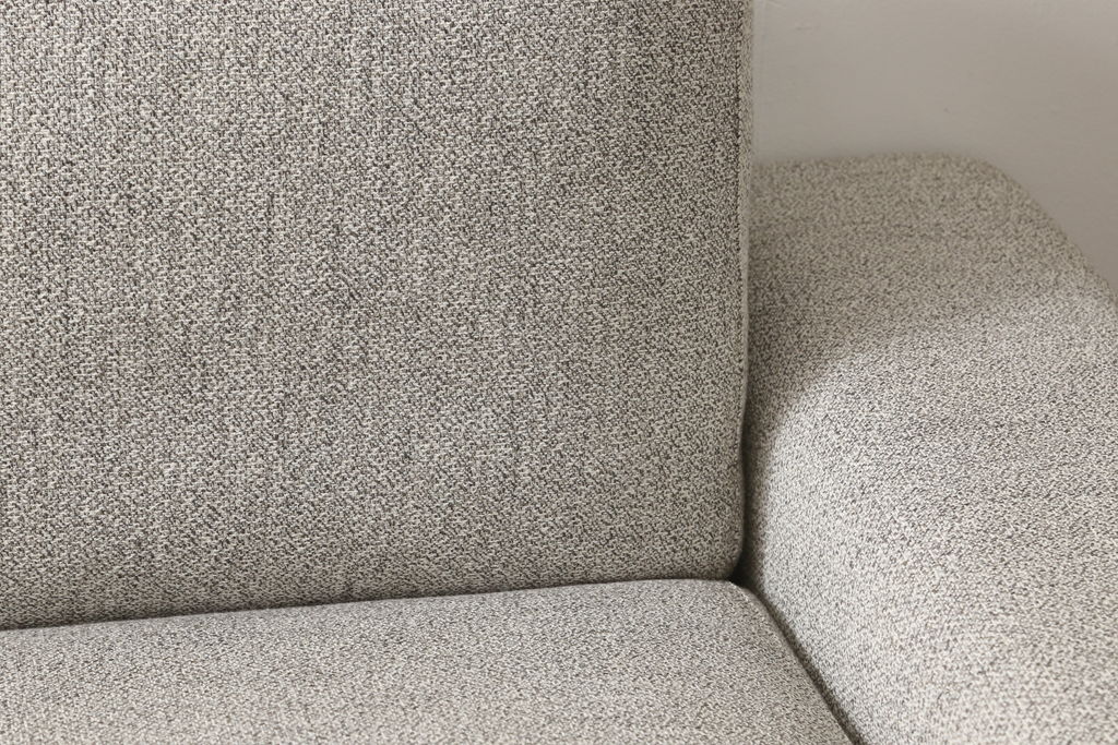 中古　展示美品　2019年8月購入　エスティック　フォルマックス(formax)　パンナ(PANNA)　フェザー　ナチュラルな空間づくりにおすすめの2P片肘ソファ(右)+片肘ロングシートソファ(左)セット(二人掛けソファ、カウチソファ、ロングソファ)(定価約86万8千円)(R-056023)