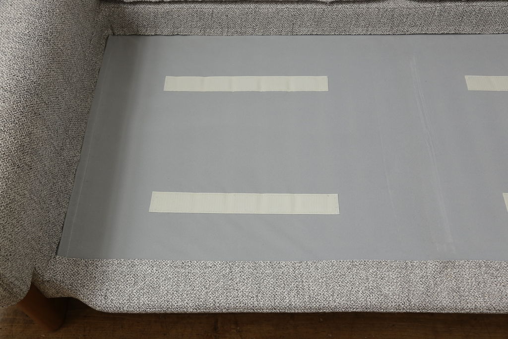中古　展示美品　2019年8月購入　エスティック　フォルマックス(formax)　パンナ(PANNA)　フェザー　ナチュラルな空間づくりにおすすめの2P片肘ソファ(右)+片肘ロングシートソファ(左)セット(二人掛けソファ、カウチソファ、ロングソファ)(定価約86万8千円)(R-056023)