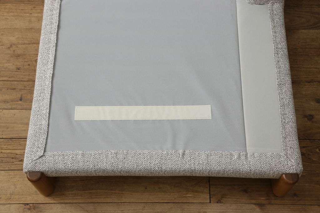 中古　展示美品　2019年8月購入　エスティック　フォルマックス(formax)　パンナ(PANNA)　フェザー　ナチュラルな空間づくりにおすすめの2P片肘ソファ(右)+片肘ロングシートソファ(左)セット(二人掛けソファ、カウチソファ、ロングソファ)(定価約86万8千円)(R-056023)