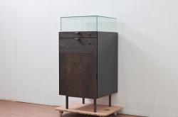 和製アンティーク　上手物!!　素朴だが作りの良いラデン漆絵の総桐茶棚(茶箪笥、飾り棚、収納棚、戸棚、引き出し)(R-080296)