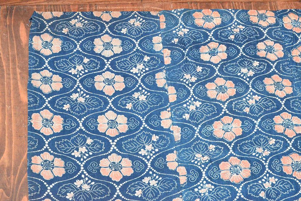 明治期　赤入り藍型染木綿古布(布団皮、藍染)(R-052919)