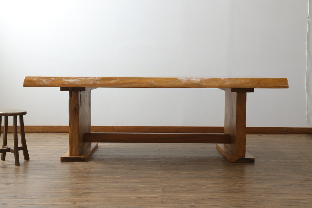 中古　美品　屋久杉一枚板の天板が贅沢なダイニングテーブル(4人掛け、6人掛け、食卓)(定価約200万円)(R-061005)