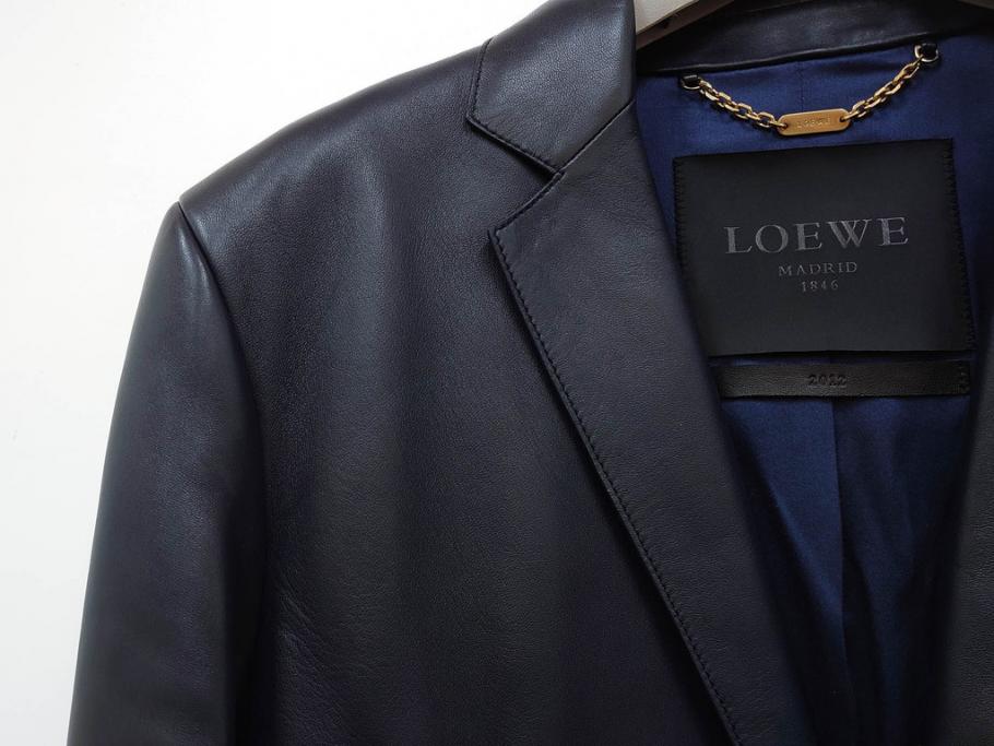 スペイン　LOEWE(ロエベ)　羊革　サイズ46　ラムレザージャケット(シープスキン、アウター、メンズ、男性、黒、ブラック、皮製品、裏地付き)(R-079598)