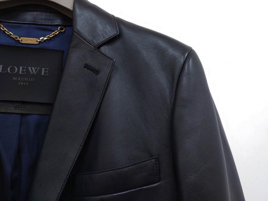 スペイン　LOEWE(ロエベ)　羊革　サイズ46　ラムレザージャケット(シープスキン、アウター、メンズ、男性、黒、ブラック、皮製品、裏地付き)(R-079598)