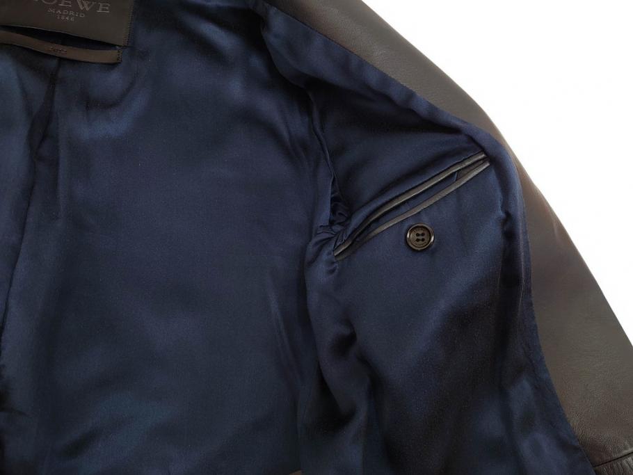 スペイン　LOEWE(ロエベ)　羊革　サイズ46　ラムレザージャケット(シープスキン、アウター、メンズ、男性、黒、ブラック、皮製品、裏地付き)(R-079598)