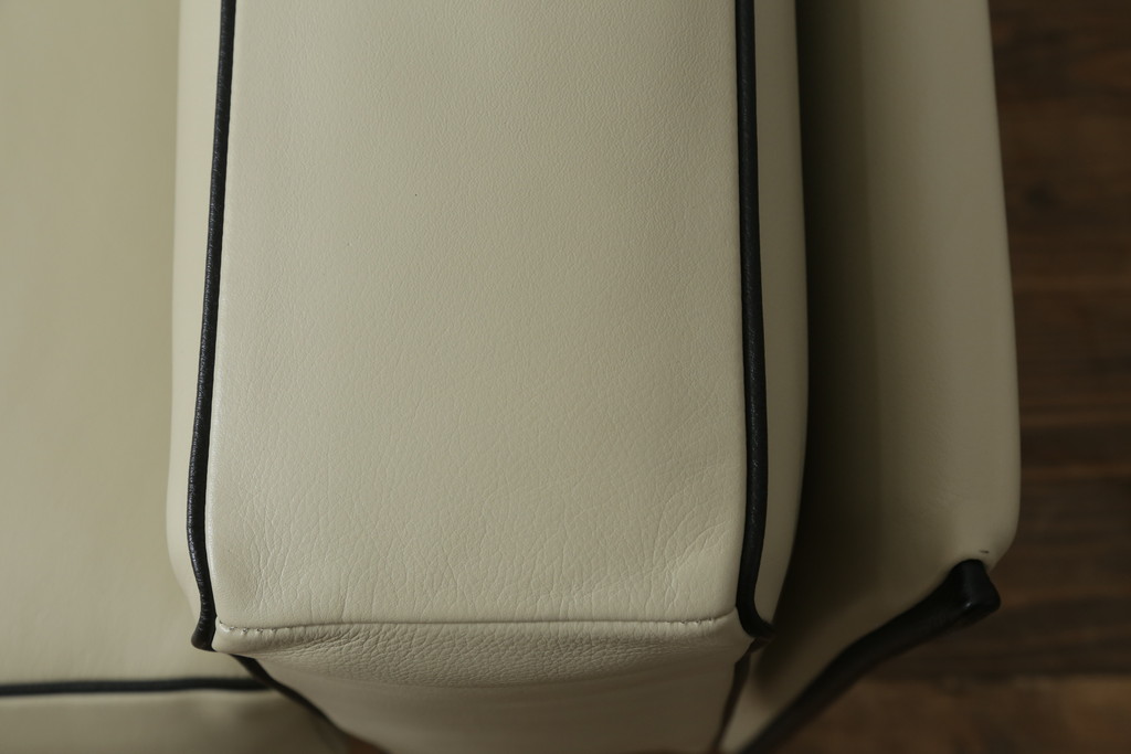 中古 展示品 超美品 Cassina(カッシーナ) 405 DUC(デュック) FX 中古 展示品 超美品 Cassina(カッシーナ) 405 DUC(デュック) FX