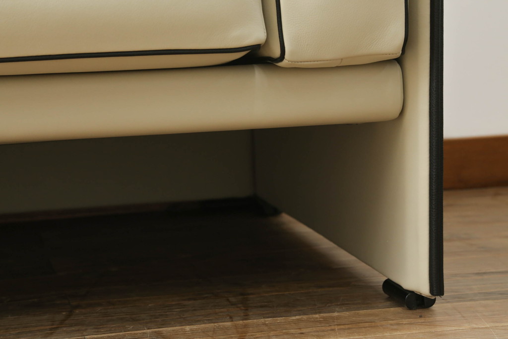 中古 展示品 超美品 Cassina(カッシーナ) 405 DUC(デュック) FX 中古 展示品 超美品 Cassina(カッシーナ) 405 DUC(デュック) FX