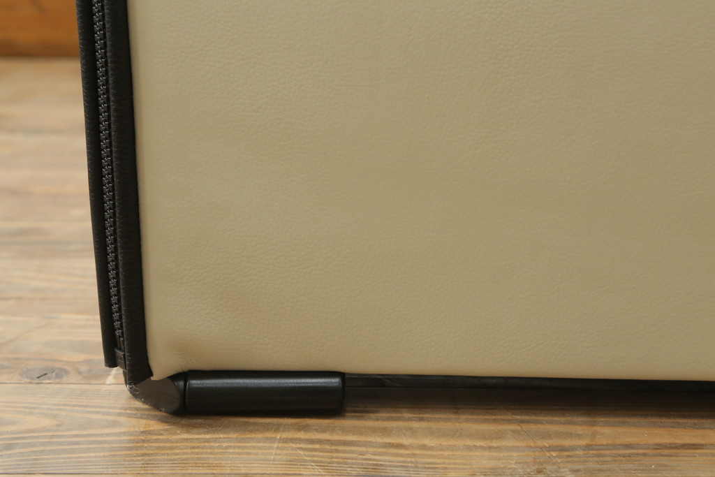 中古 展示品 超美品 Cassina(カッシーナ) 405 DUC(デュック) FX 中古 展示品 超美品 Cassina(カッシーナ) 405 DUC(デュック) FX