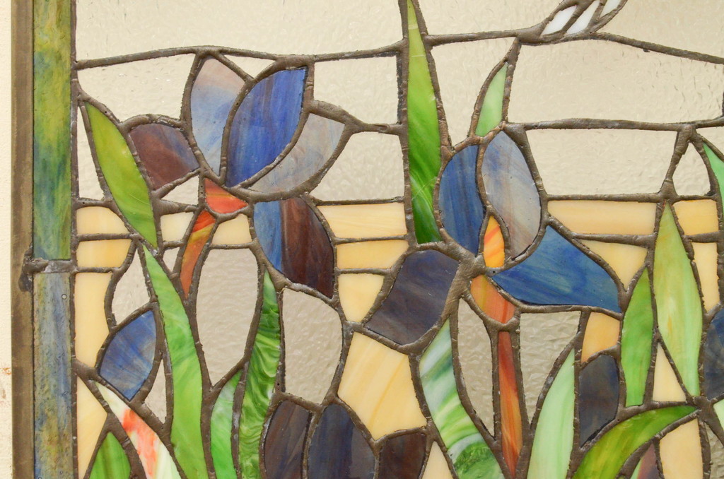 アンティーク建具　鳥と花の華やかな図柄が存在感を放つステンドグラス1枚(明り取り、明かり取り、窓)(R-072120)