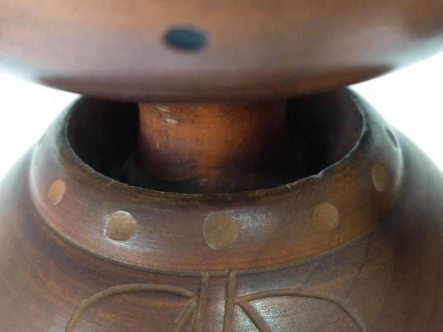 内閣総理大臣賞受賞作家 関口三作　創作こけし　「武人」　高さ 約52.5cm　匠の卓越したデザイン性が光るこけし(郷土人形玩具、伝統工芸、民芸品、置物、ディスプレイ、木彫　木製、共箱付き)(R-079507)