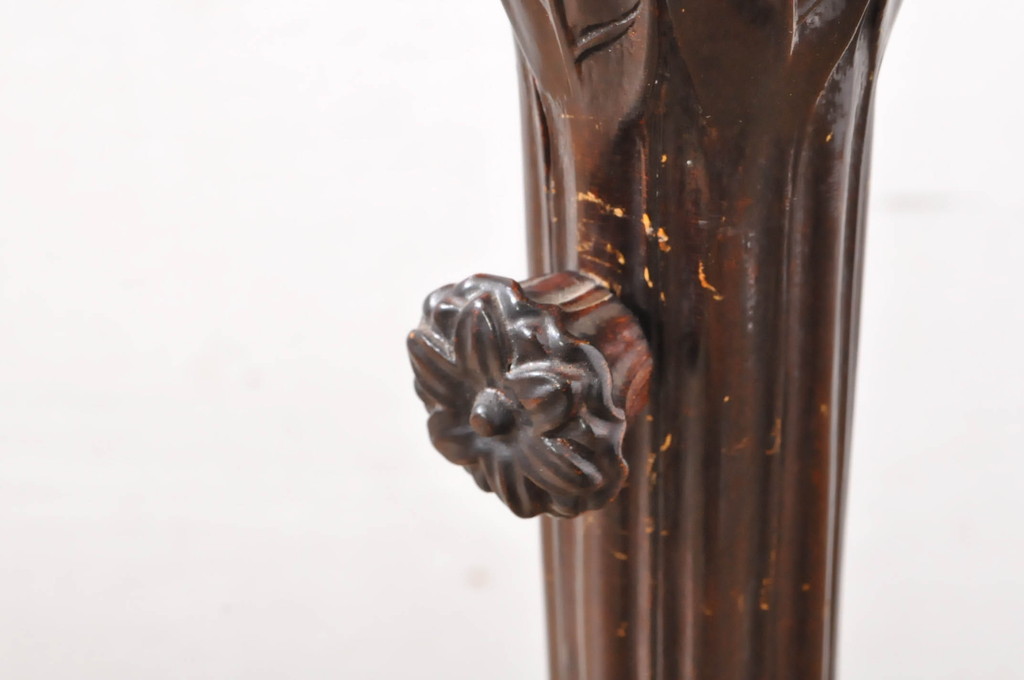 イギリスアンティーク　マホガニー材　素晴らしい彫刻が目を惹く譜面台(譜面立、ミュージックスタンド、ブックレスト、書見台、レシピ台、英国)(R-065873)