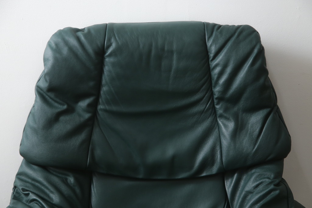 中古　EKORNES(エコーネス)　本革　ロングセラー!!一番人気のストレスレス レノ クラシック(M)(レザー、アームチェア、リクライニングチェア、椅子、一人掛けソファ、1Pソファ)(R-079033)