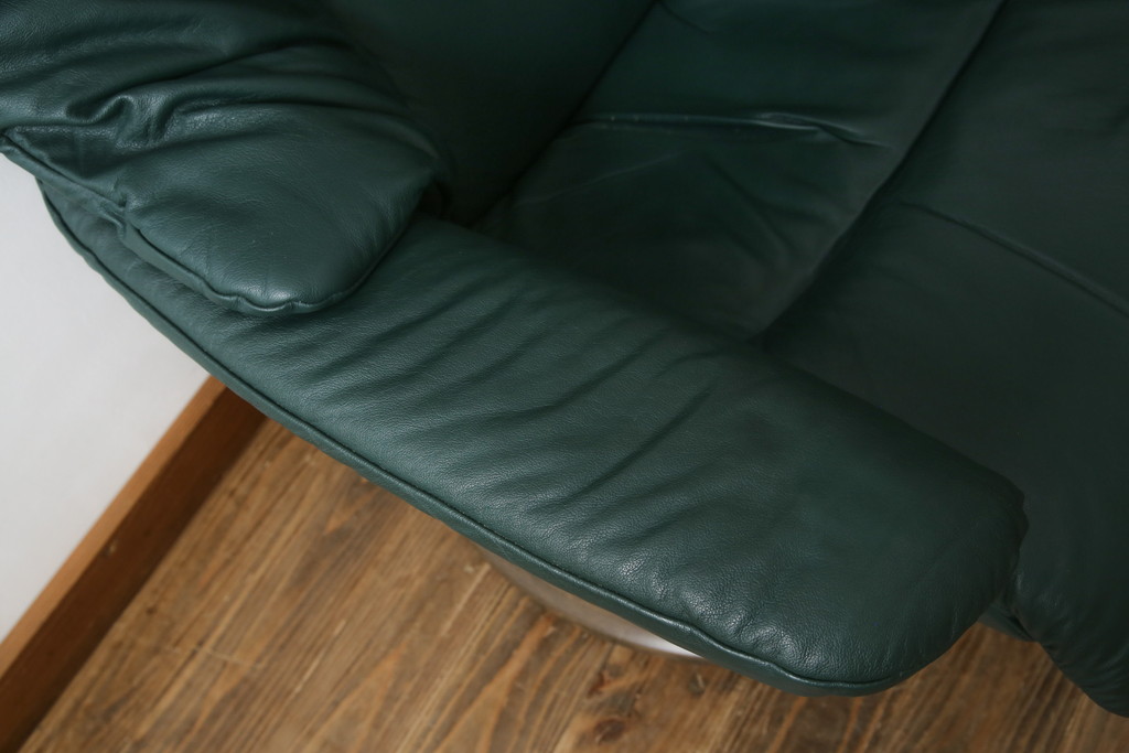 中古　EKORNES(エコーネス)　本革　ロングセラー!!一番人気のストレスレス レノ クラシック(M)(レザー、アームチェア、リクライニングチェア、椅子、一人掛けソファ、1Pソファ)(R-079033)