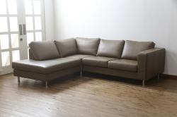 中古　美品　BoConcept(ボーコンセプト)　I.D.V.　洗練されたデザインが素敵なコーナーソファ(2人掛けソファ、3人掛けソファ、長椅子、カウチソファ、北欧)(定価約85万円)(R-079098)