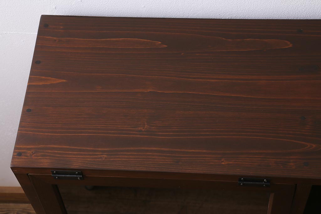 【オーダー注文・受注生産商品】ラフジュ工房オリジナル　古材使用　リメイク家具　パタパタ扉　ディスプレイを楽しめるキャビネット(収納棚、リビングボード)