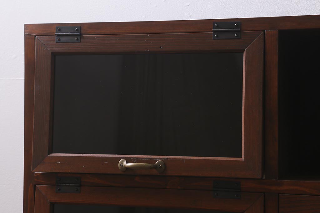 【オーダー注文・受注生産商品】ラフジュ工房オリジナル　古材使用　リメイク家具　パタパタ扉　ディスプレイを楽しめるキャビネット(収納棚、リビングボード)