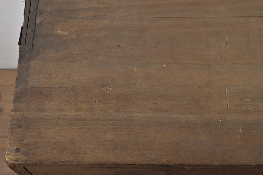 和製アンティーク　レトロ家具　昭和中期　桐材　素朴な風合いが味わい深い箪笥3段(ローボード、テレビ台、チェスト、引き出し、桐箪笥、桐たんす)(R-055534)