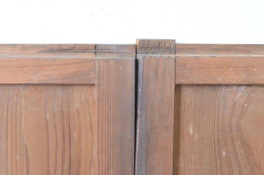 アンティーク建具　杉材　味わい深いシンプルな板戸窓4枚セット(引き戸)(R-065031)