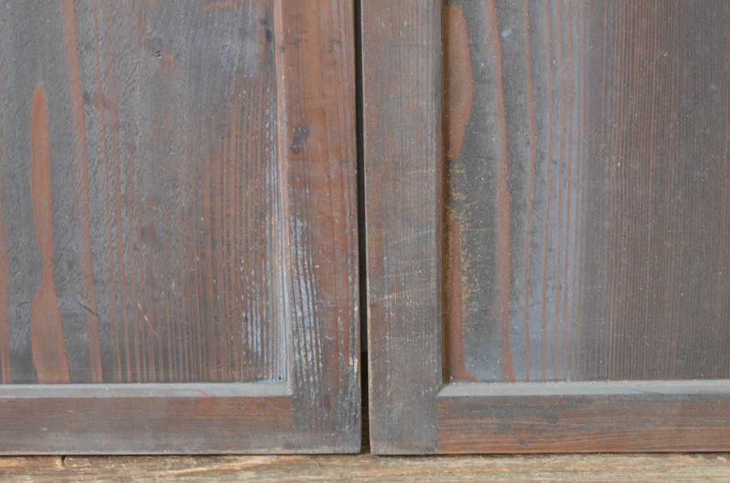 アンティーク建具　杉材　味わい深いシンプルな板戸窓4枚セット(引き戸)(R-065032)