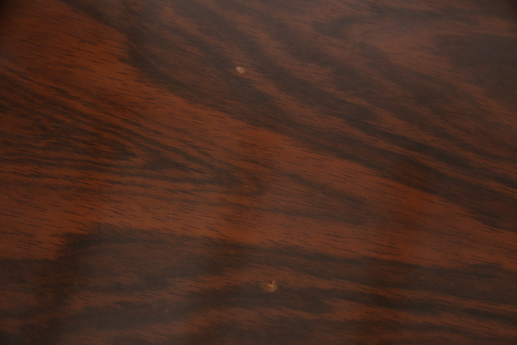 中古　天童木工　剣持勇　絶版品!上質な雰囲気漂うローズウッド材の座卓(定価約58万円)(R-059707)