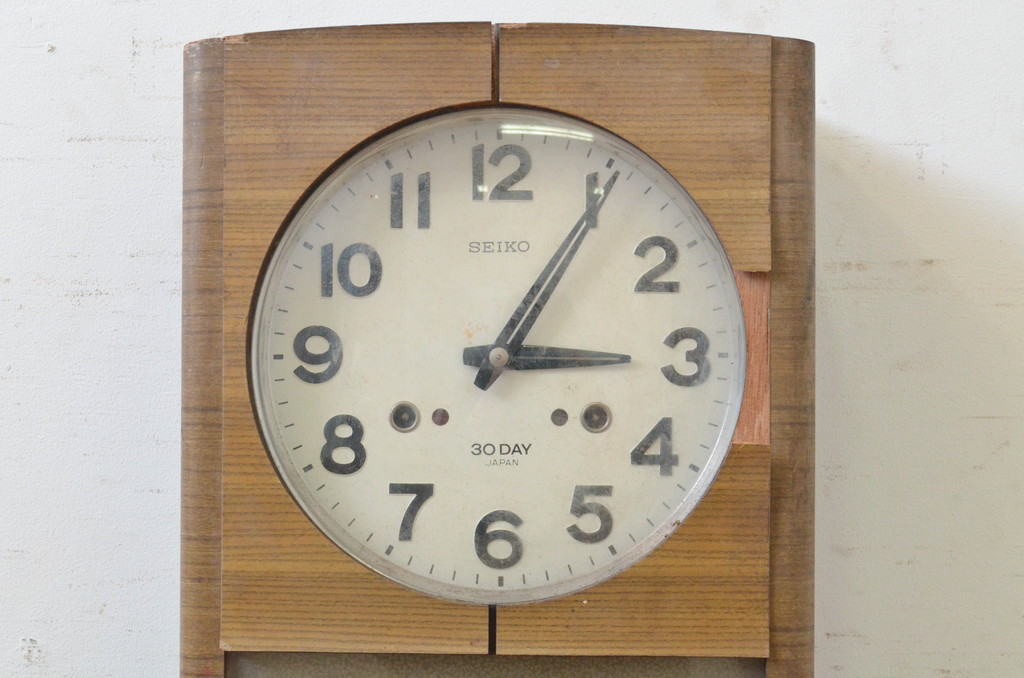 和製アンティーク　ペイント仕上げ限定　SEIKO(セイコー)　昔懐かしい雰囲気を醸し出す掛け時計(柱時計、古時計、振り子時計)(R-072244)