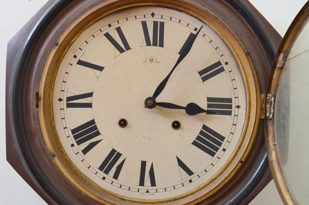 和製アンティーク　明治時計製　TRADE MARK(トレードマーク)　クラシカルな雰囲気漂う大型掛け時計(柱時計、古時計、振り子時計、八角時計)(R-072247)