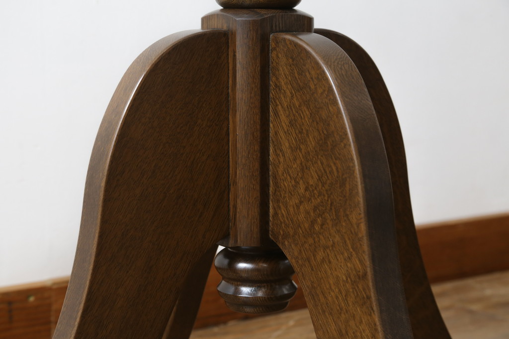 中古　美品　カリモク(karimoku)　ナラ材　シックな色合いと品のある佇まいが魅力のポールハンガー(コートハンガー、帽子掛け、店舗什器)(R-077938)