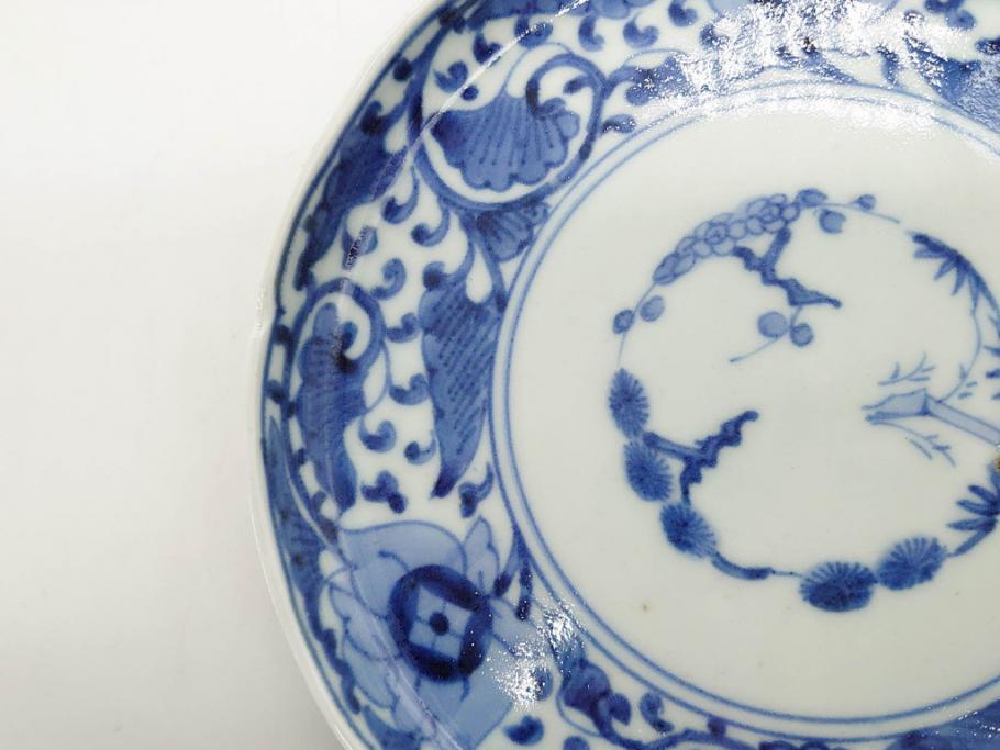 江戸期　古伊万里　染付　冨貴長春　松竹梅　牡丹唐草文様　約17cm　5.6寸　雅な絵付けに目を奪われる中皿3枚セット(窓絵、和皿、和食器、五寸六分)(R-079572)