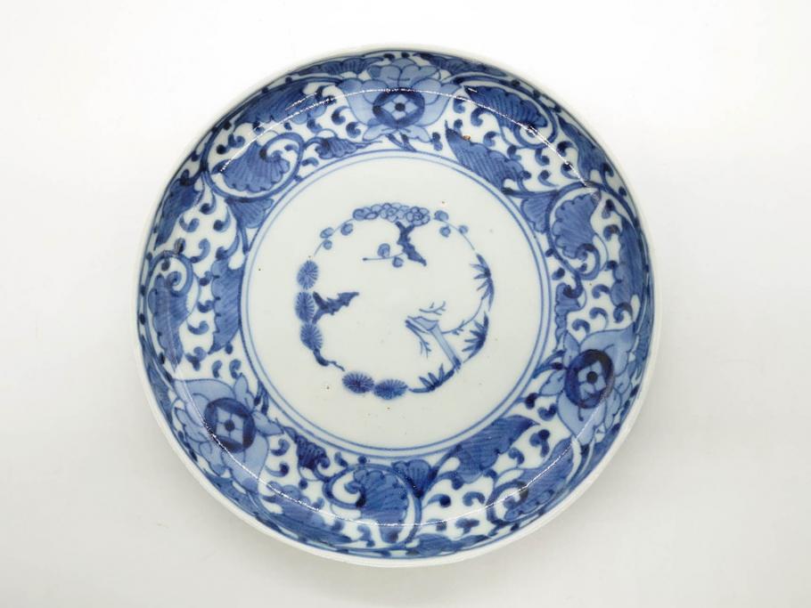 江戸期　古伊万里　染付　冨貴長春　松竹梅　牡丹唐草文様　約17cm　5.6寸　雅な絵付けに目を奪われる中皿3枚セット(窓絵、和皿、和食器、五寸六分)(R-079572)