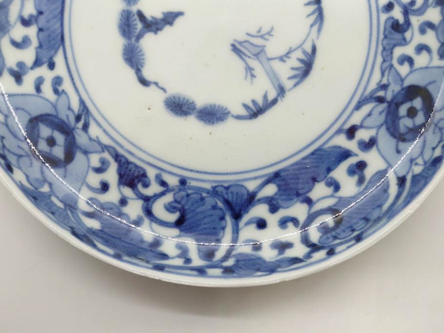 江戸期　古伊万里　染付　冨貴長春　松竹梅　牡丹唐草文様　約17cm　5.6寸　雅な絵付けに目を奪われる中皿3枚セット(窓絵、和皿、和食器、五寸六分)(R-079572)