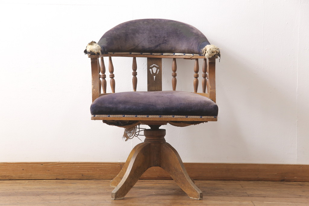 主な素材木レトロ　骨董　椅子