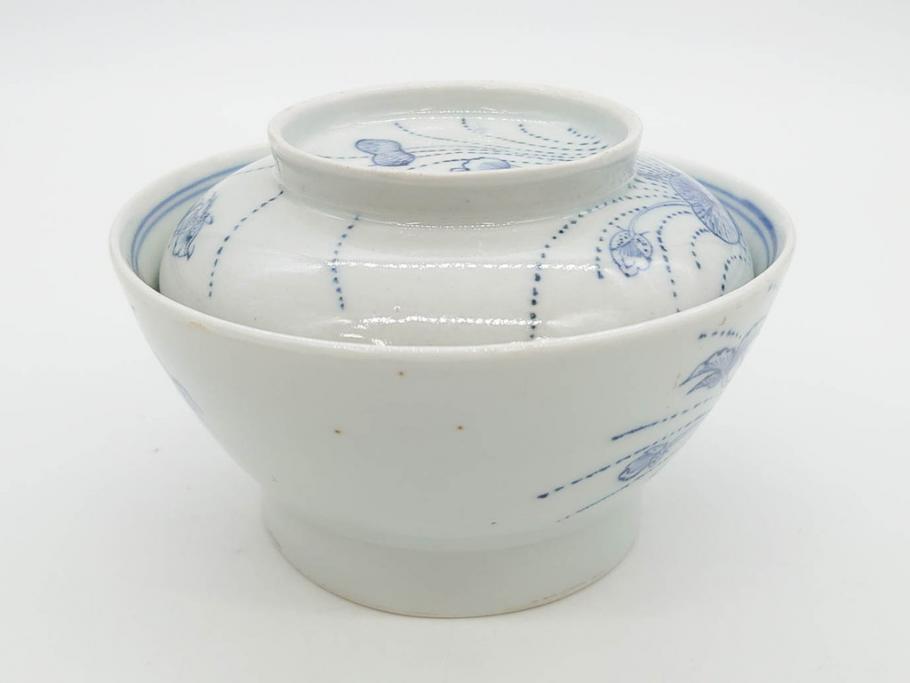 江戸期　古伊万里　染付　線描　蝶花図　約12cm　4寸　清楚な美しさのある蓋付き茶碗2客セット(ちょう、蓮?、和食器、どんぶり、蓋茶碗、四寸)(R-079599)