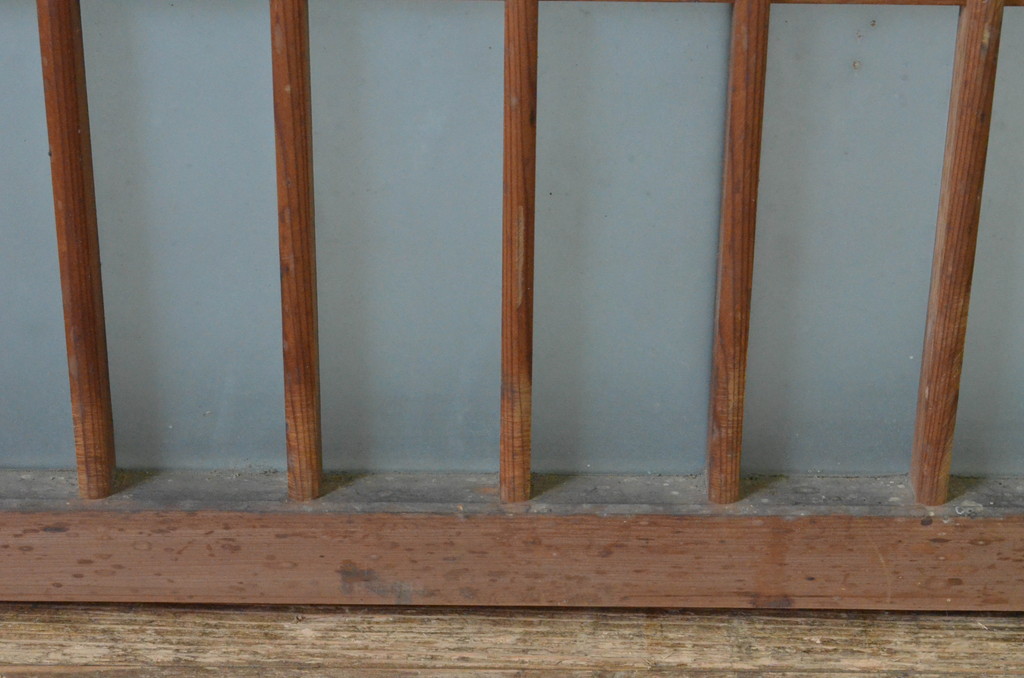 アンティーク建具　古い木味の格子入り横長ガラス窓4枚セット(ガラス戸、引き戸、明かり取り、明り取り、欄間)(R-065285)