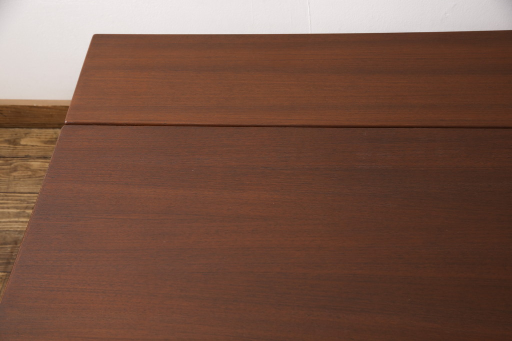 デンマークビンテージ　チーク材　機能的なデザインとつくりが魅力的なエレベーターテーブル(ダイニングテーブル、エクステンションテーブル、作業台、ヴィンテージ)(R-053182)