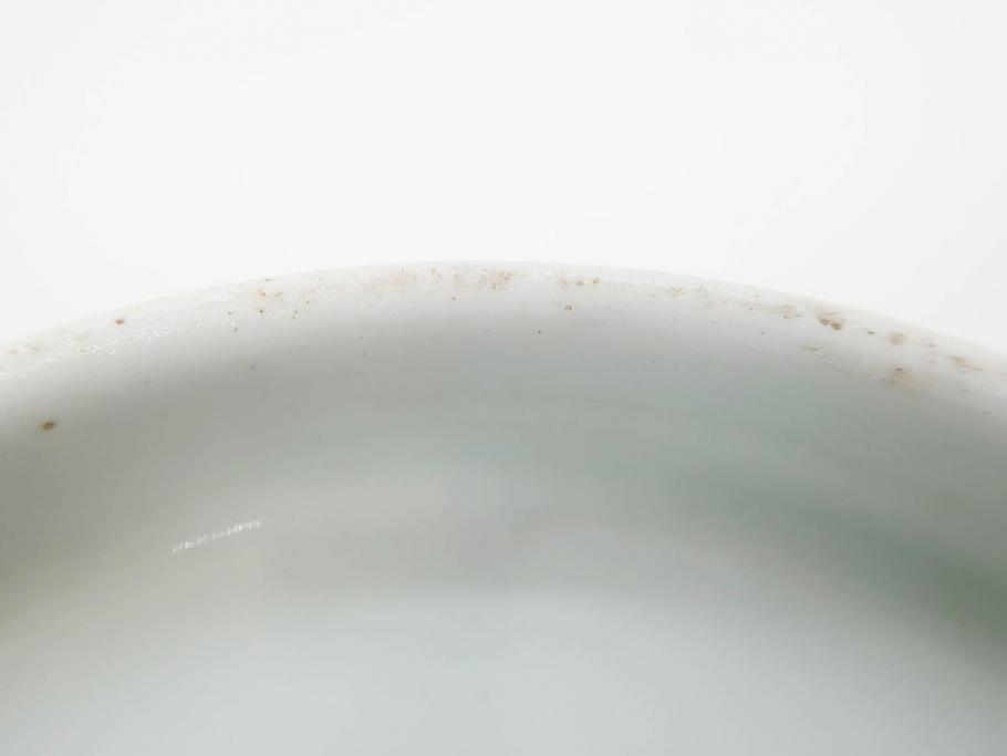 江戸期　古伊万里　染付　線描　蝶花図　約12cm　4寸　花のデザインが優雅な蓋付き茶碗2客セット(蝶、ちょう、蓮?、和食器、どんぶり、蓋茶碗、四寸)(R-079600)