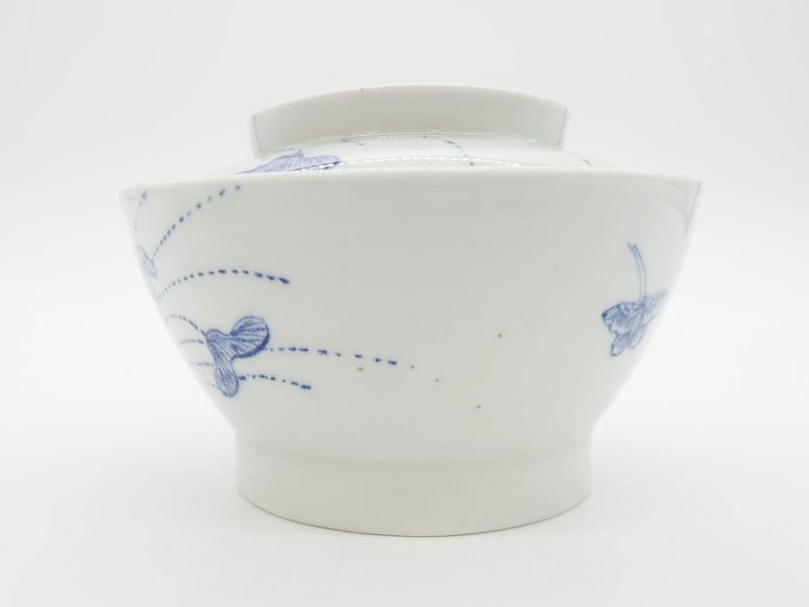 江戸期　古伊万里　染付　線描　蝶花図　約12cm　4寸　爽やかな印象の蓋付き茶碗3客セット(ちょう、蓮?、和食器、どんぶり、蓋茶碗、四寸)(R-079601)