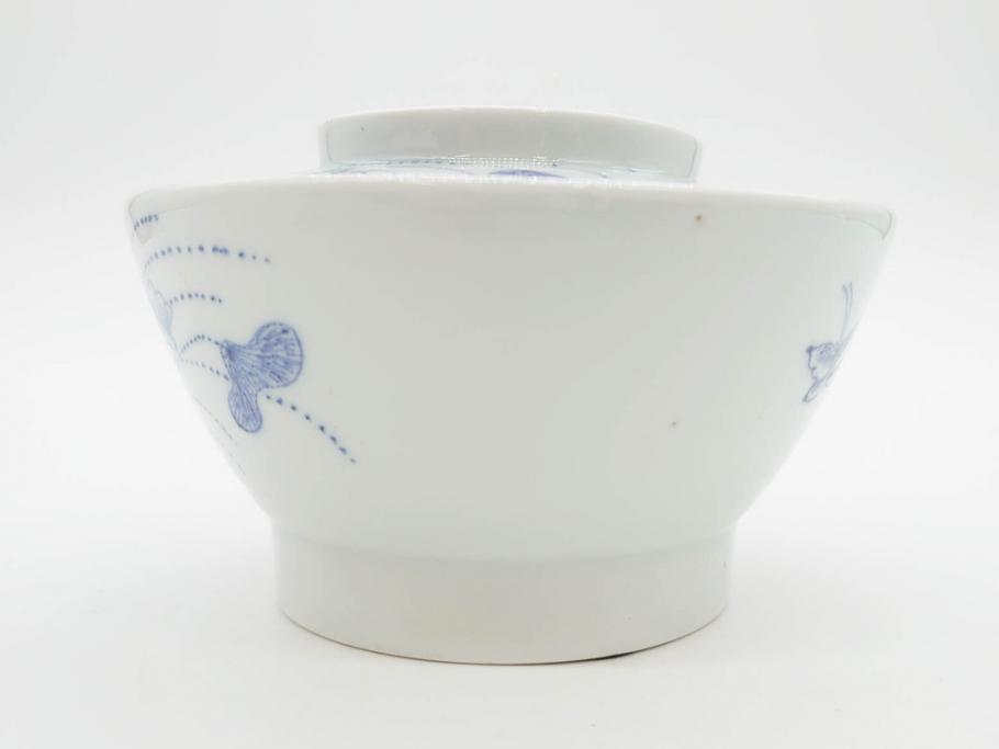 江戸期　古伊万里　染付　線描　蝶花図　約12cm　4寸　爽やかな印象の蓋付き茶碗3客セット(ちょう、蓮?、和食器、どんぶり、蓋茶碗、四寸)(R-079601)