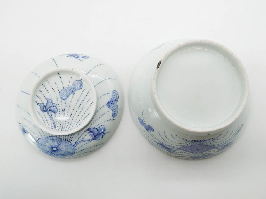 江戸期　古伊万里　染付　線描　蝶花図　約12cm　4寸　爽やかな印象の蓋付き茶碗3客セット(ちょう、蓮?、和食器、どんぶり、蓋茶碗、四寸)(R-079601)