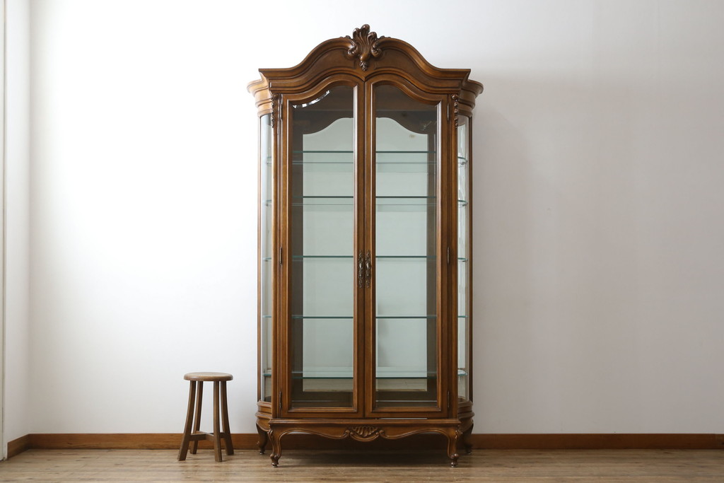 中古　超美品　DREXEL HERITAGE(ドレクセルヘリテイジ)取り扱い　アメリカ高級家具　KARGES(カーゲス)　キャビネット(定価約500万円)(キュリオケース、ガラスケース、飾り棚、収納棚)(R-055776)