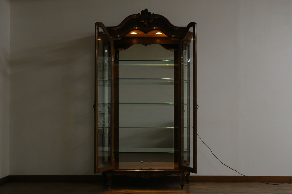 中古　超美品　DREXEL HERITAGE(ドレクセルヘリテイジ)取り扱い　アメリカ高級家具　KARGES(カーゲス)　キャビネット(定価約500万円)(キュリオケース、ガラスケース、飾り棚、収納棚)(R-055776)