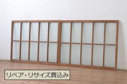 格子帯戸4枚をリペア&カスタム!お客様のご希望に合わせてリサイズし、引手や戸車は新しく取り付け。欠損している裏障子は新材にて製作し、プラスチック障子にて張替え。本体は現状をベースに着色。(板戸、帯戸、引き戸)