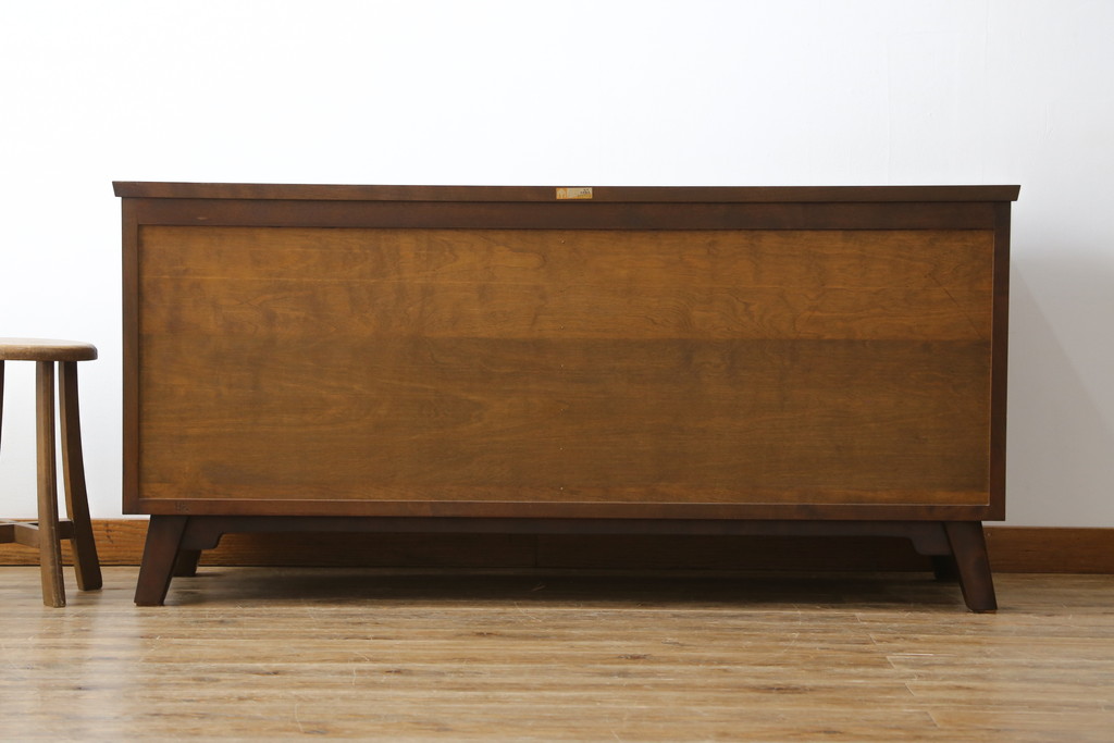 中古　美品　松本民芸家具　A型　4枚引き戸の和モダンなサイドボード(リビングボード)(R-056407)
