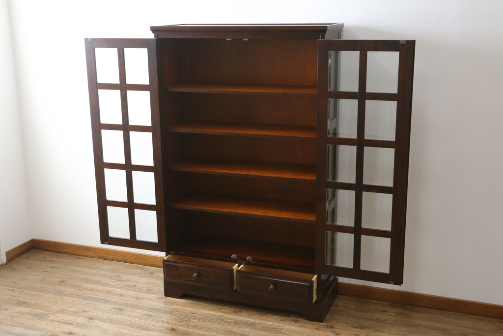 中古　美品　北海道民芸家具　和洋どちらのお部屋にも馴染むブックケース(本箱、書棚、収納棚、キャビネット、飾り棚)(R-060430)