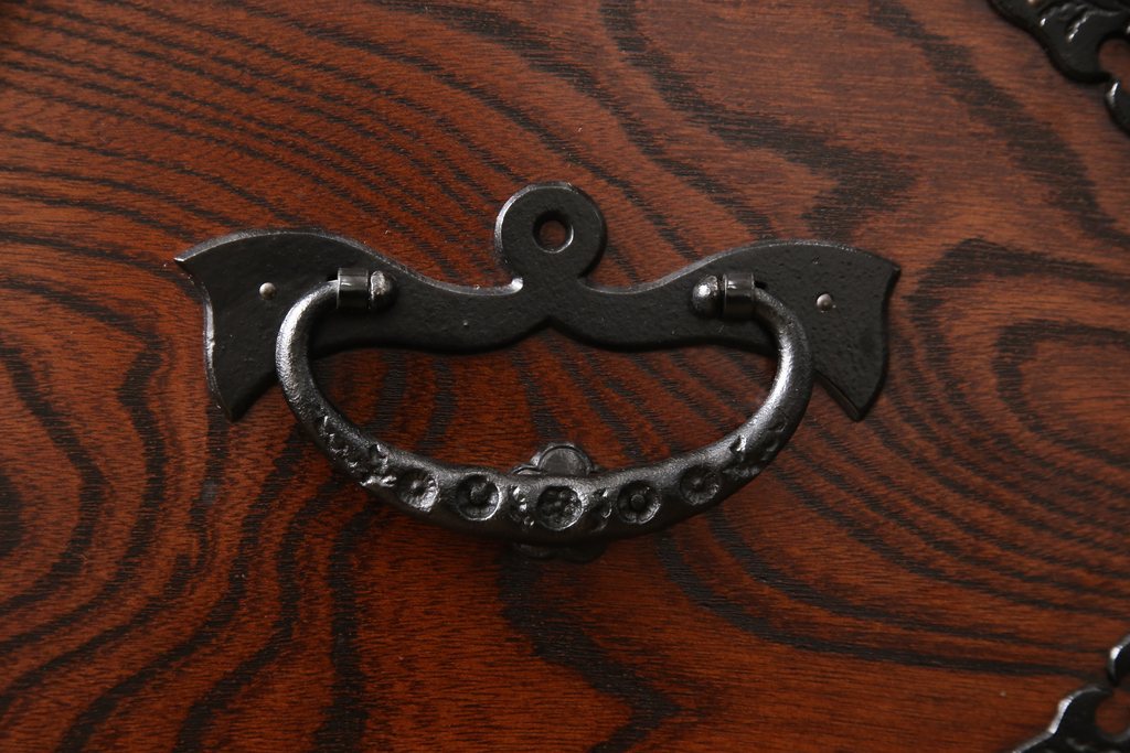 中古　美品　岩谷堂箪笥　迫力のある杢目と金具が存在感を放つ整理箪笥(衣装箪笥、引き出し、サイドチェスト)(R-055569)