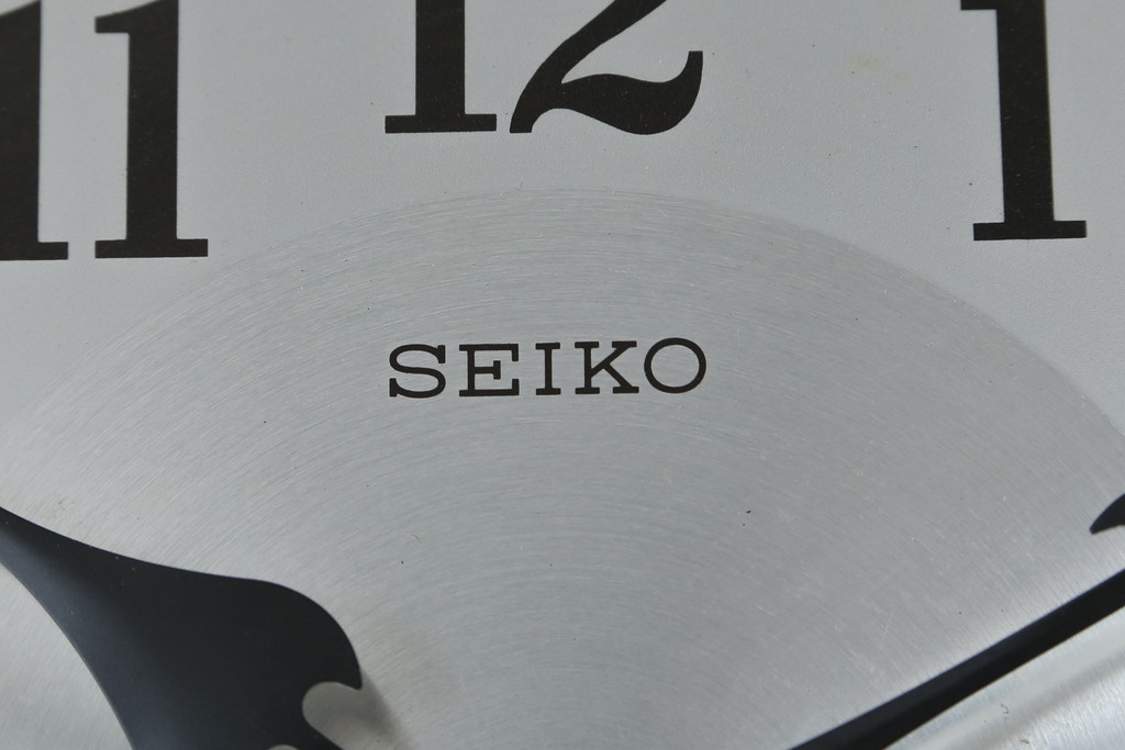 和製アンティーク　SEIKO(セイコー)　30DAY　クォーツ式　昔懐かしい雰囲気を醸し出す掛け時計(柱時計、古時計、振り子時計)(R-072170)