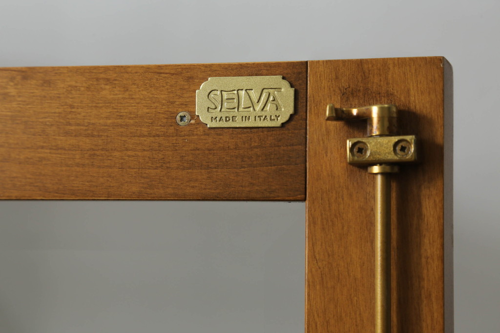 中古　美品　イタリア家具　セルバ社(SELVA)　クラシカルなデザインが魅力の縦型キュリオケース(ガラスケース、ショーケース、飾り棚、ディスプレイ棚、キャビネット)(R-067468)