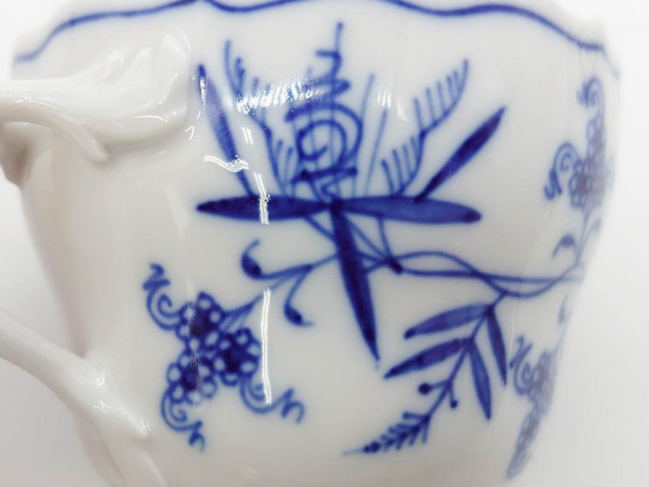 ドイツ　マイセン　Meissen　ブルーオニオン　意匠をこらした凝ったデザインが魅力的なモカカップ2客&オープンワーク透かしプレート2枚セット(皿、洋食器)(R-074581)