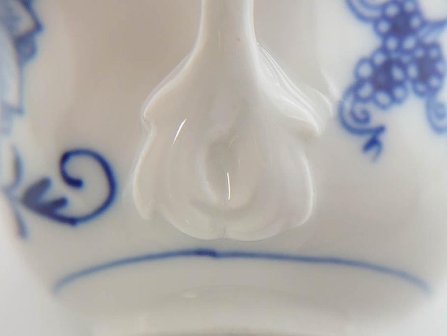 ドイツ　マイセン　Meissen　ブルーオニオン　意匠をこらした凝ったデザインが魅力的なモカカップ2客&オープンワーク透かしプレート2枚セット(皿、洋食器)(R-074581)